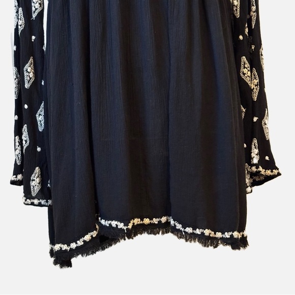 Free People Diamond Embroidery Top Bell Sleeves Medium - Picture 9 of 16